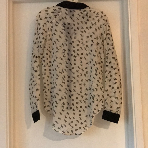 Printed button up - Picture 3 of 3